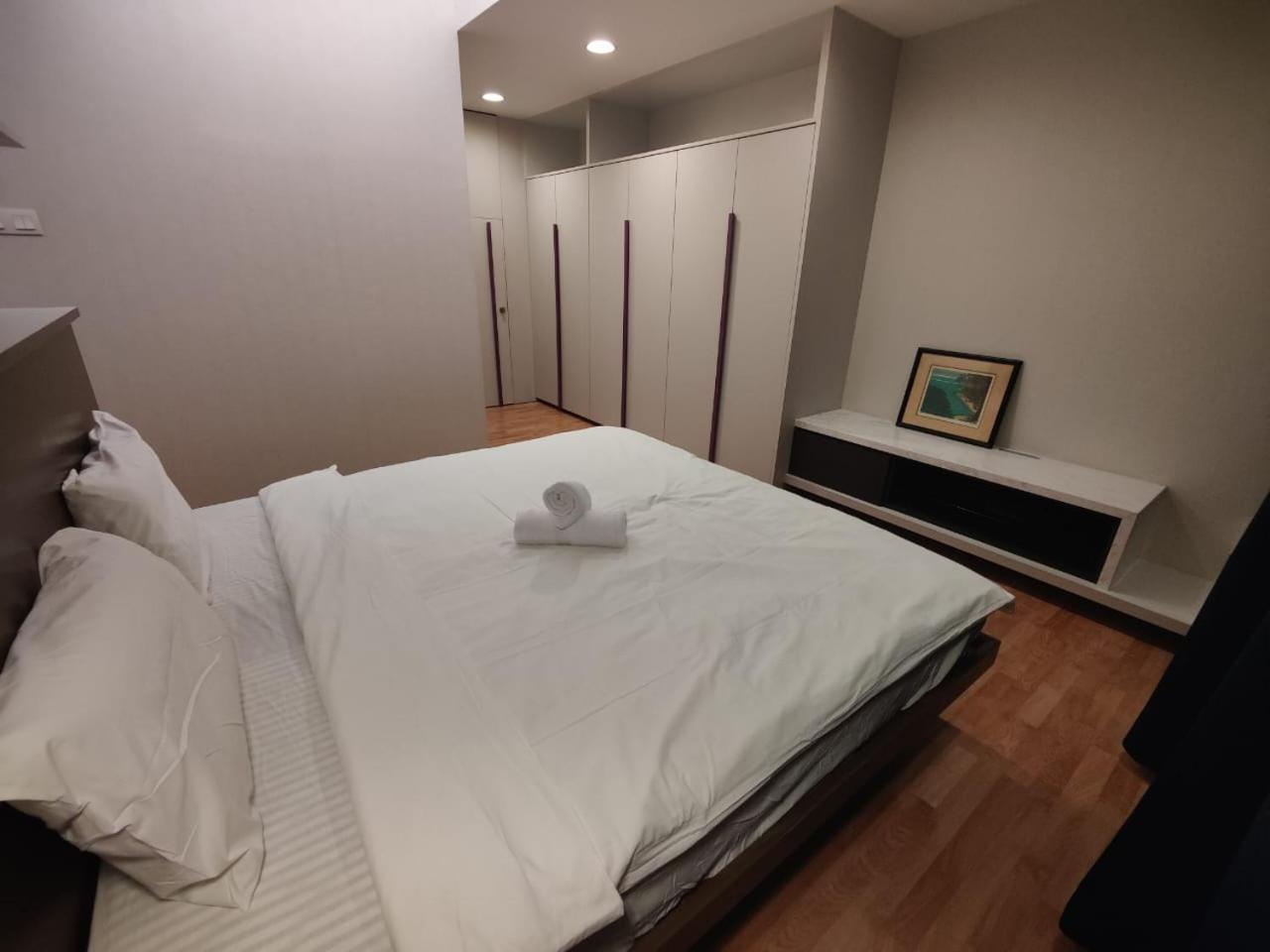 Mulberry Verve Suites Kl Mid Valley Kuala Lumpur Exterior foto